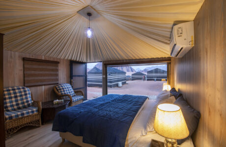 Panoramic tent